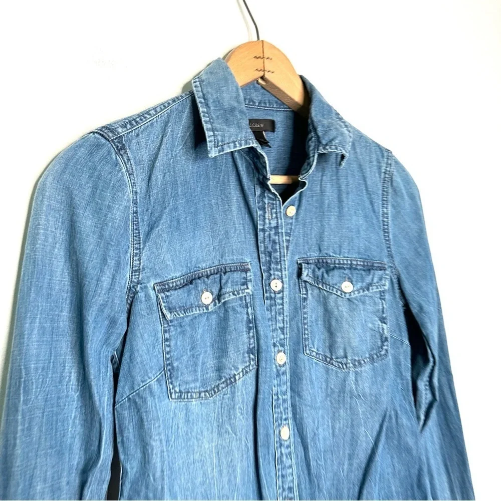 J. Crew | Chambray Button Down Shirt Size 00